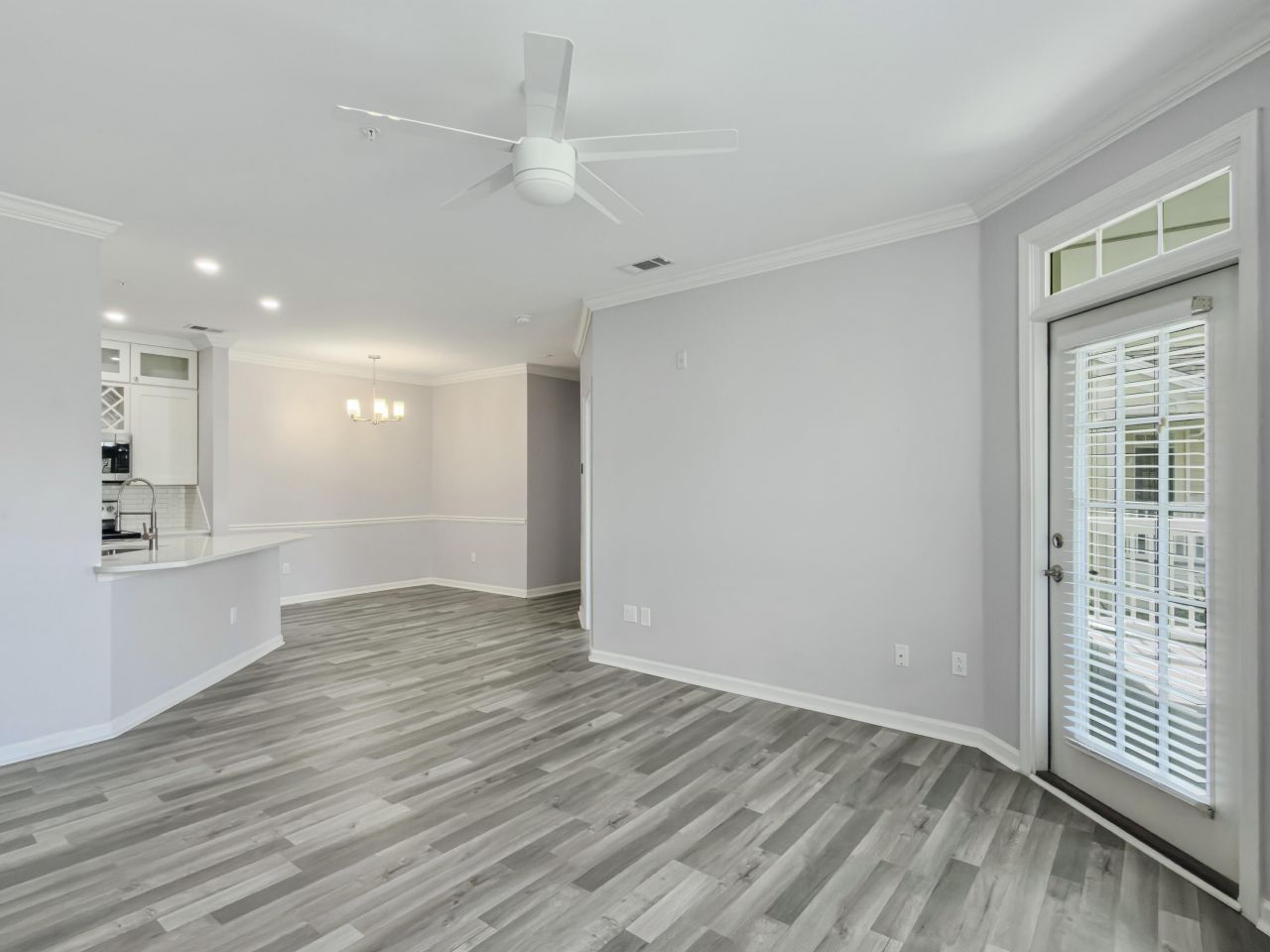 45 Sycamore Avenue Photo 7