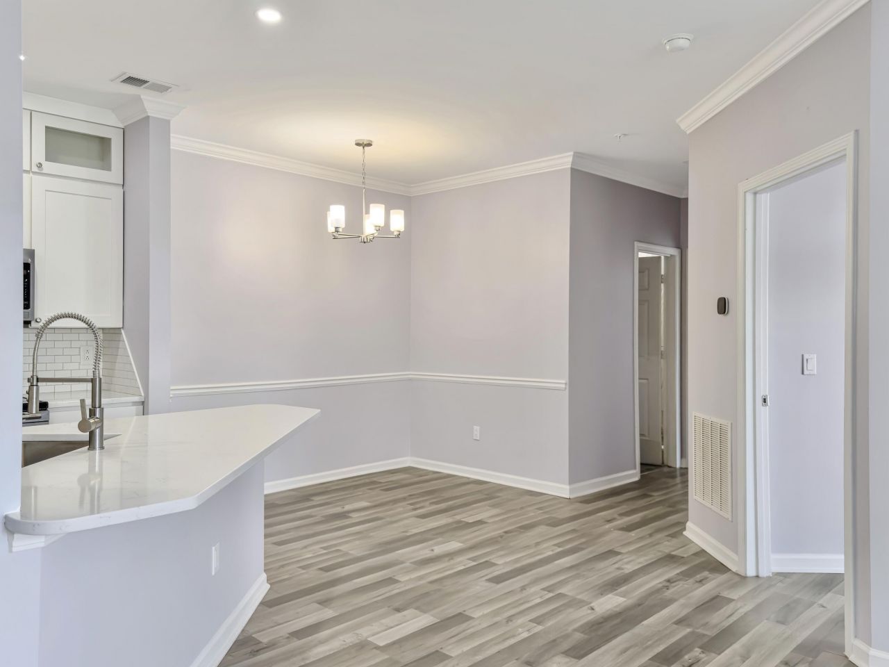 45 Sycamore Avenue Photo 9