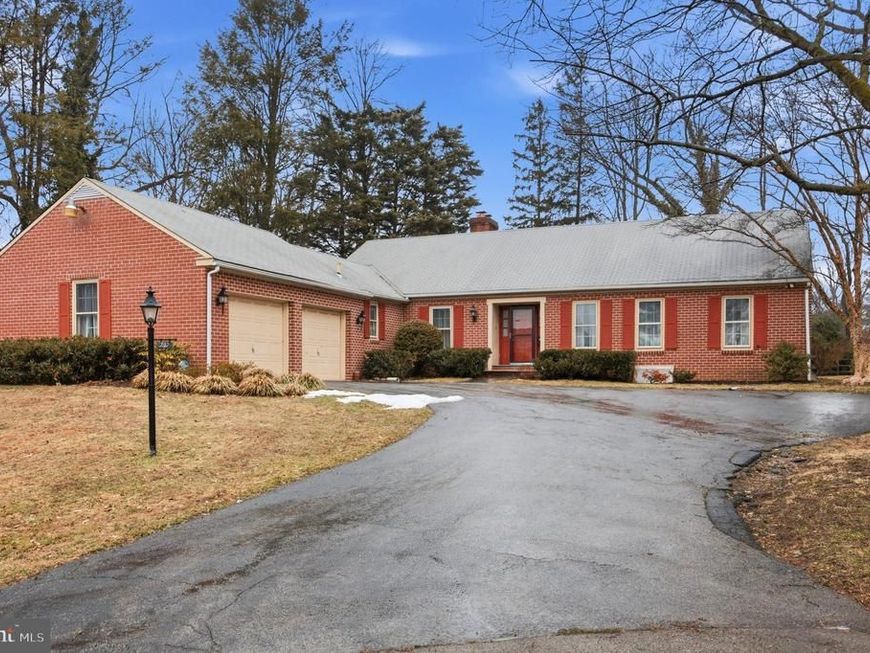 757 W Allens Lane, Philadelphia, PA 19119 Main Photo