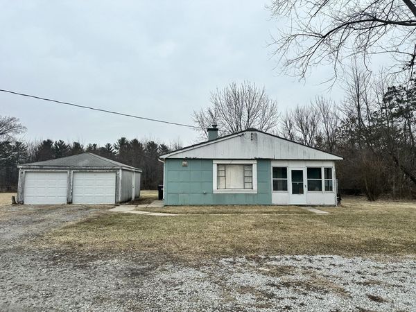 10607 Lane Street, Crown Point, IN 46307