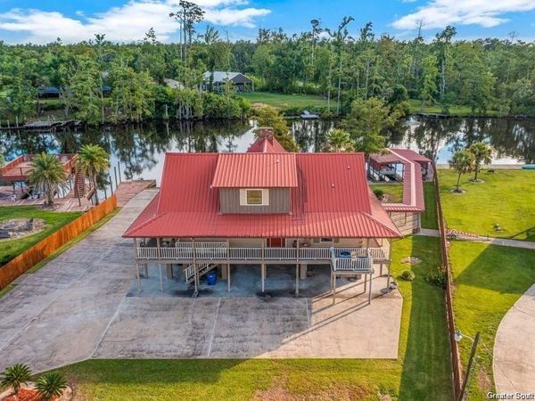 1545 S Perkins Ferry Road S, Lake Charles, LA 70611