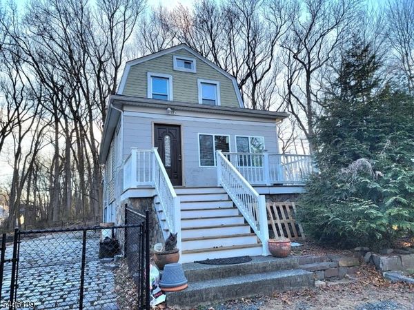 906 Center St, Scotch Plains, NJ 07076