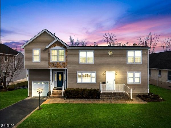 60 Belleview Ave, Butler, NJ 07405