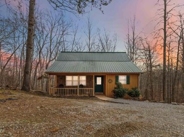 214 Enchanted Forest Way, Burnside, KY 42519