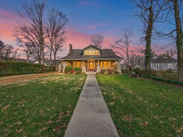 813 Barrow Ct, Columbia, TN 38401