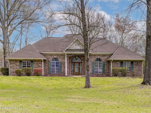 204 Pebble Beach Drive, Vicksburg, MS 39183