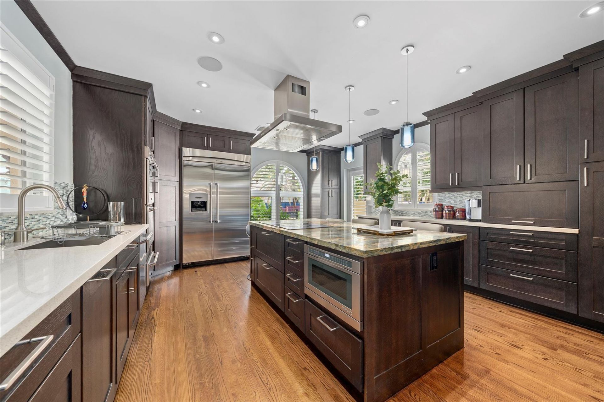 330 Royal Plaza Drive, Fort Lauderdale, FL 33301 Photo