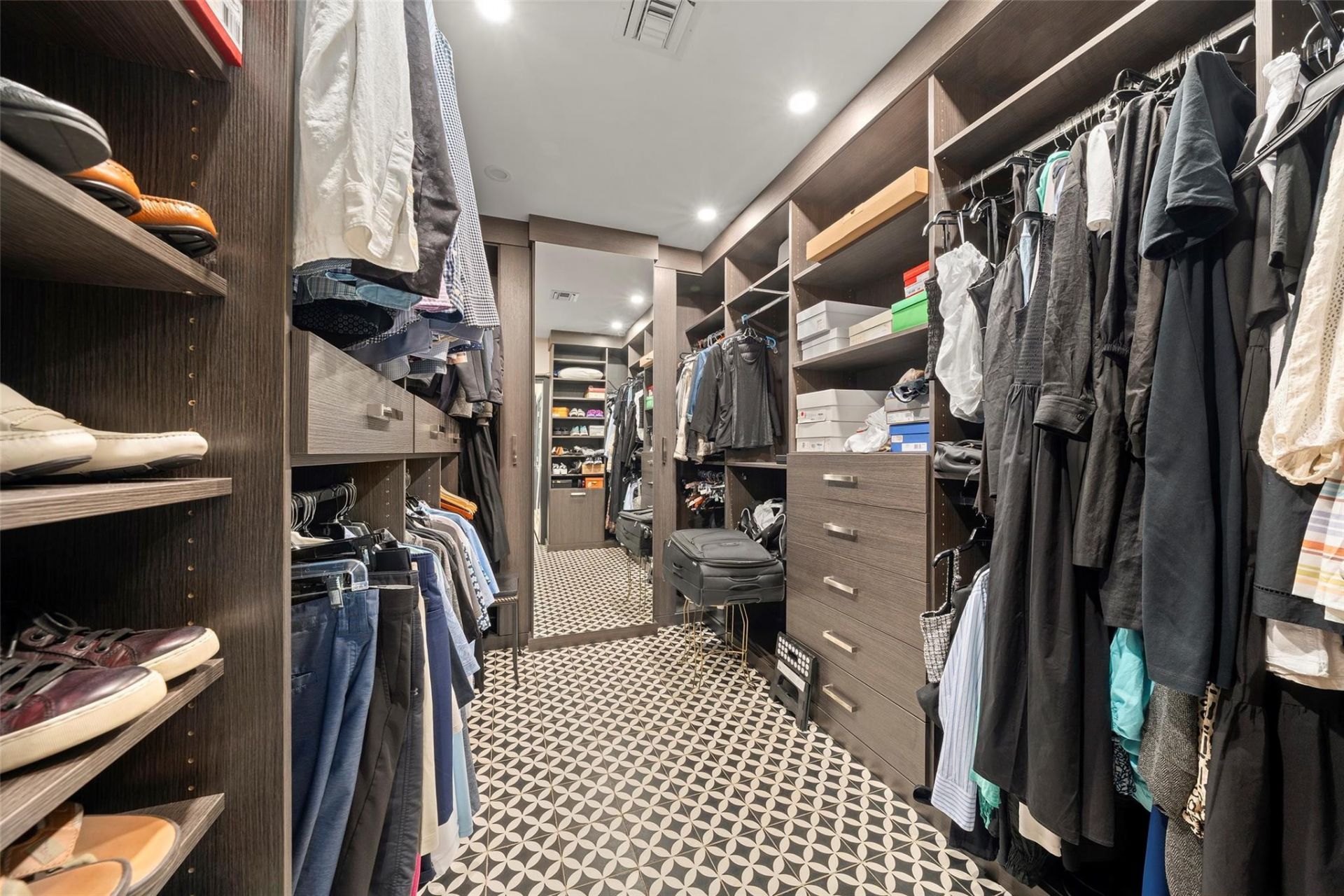 330 Royal Plaza Drive, Fort Lauderdale, FL 33301 Photo