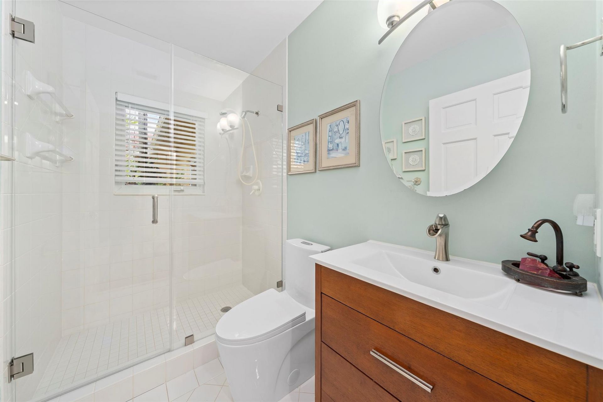 330 Royal Plaza Drive, Fort Lauderdale, FL 33301 Photo