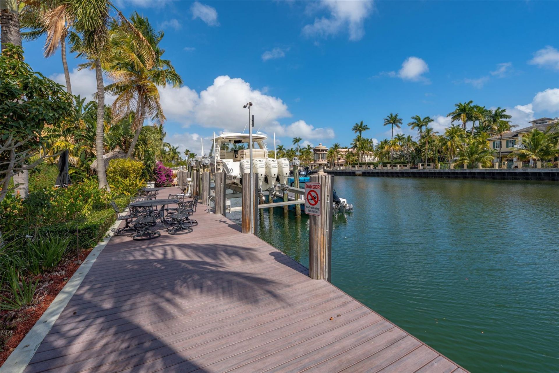 330 Royal Plaza Drive, Fort Lauderdale, FL 33301 Photo