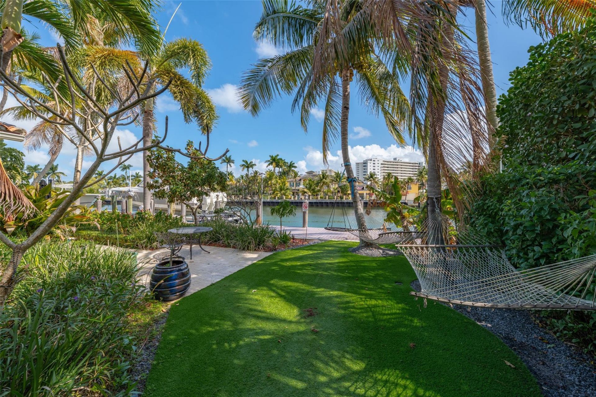 330 Royal Plaza Drive, Fort Lauderdale, FL 33301 Photo