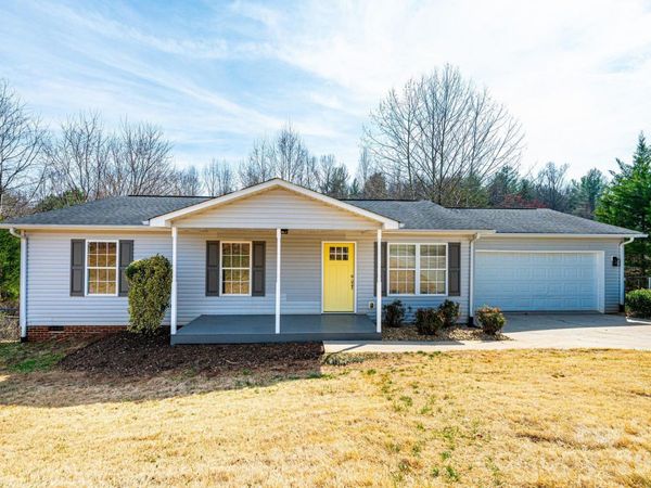 1337 Gallatin Lane, Hudson, NC 28638