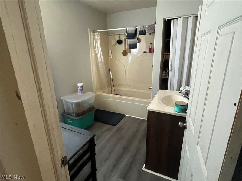 3688 W 15th Street, Cleveland, OH 44109 Photo 9