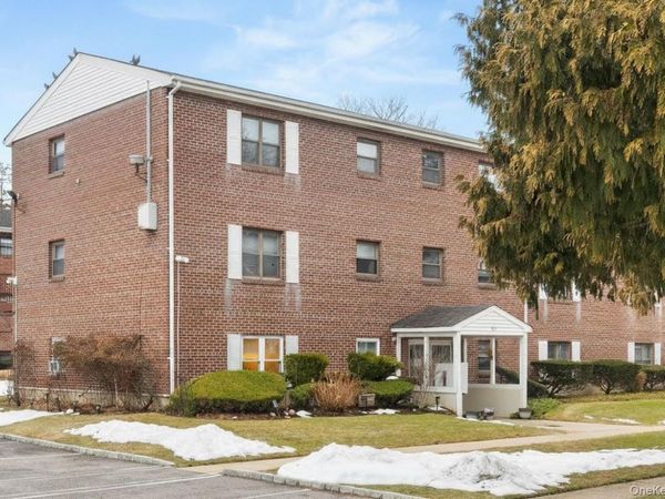 123 Park Avenue, Unit A4, Amityville, NY 11701