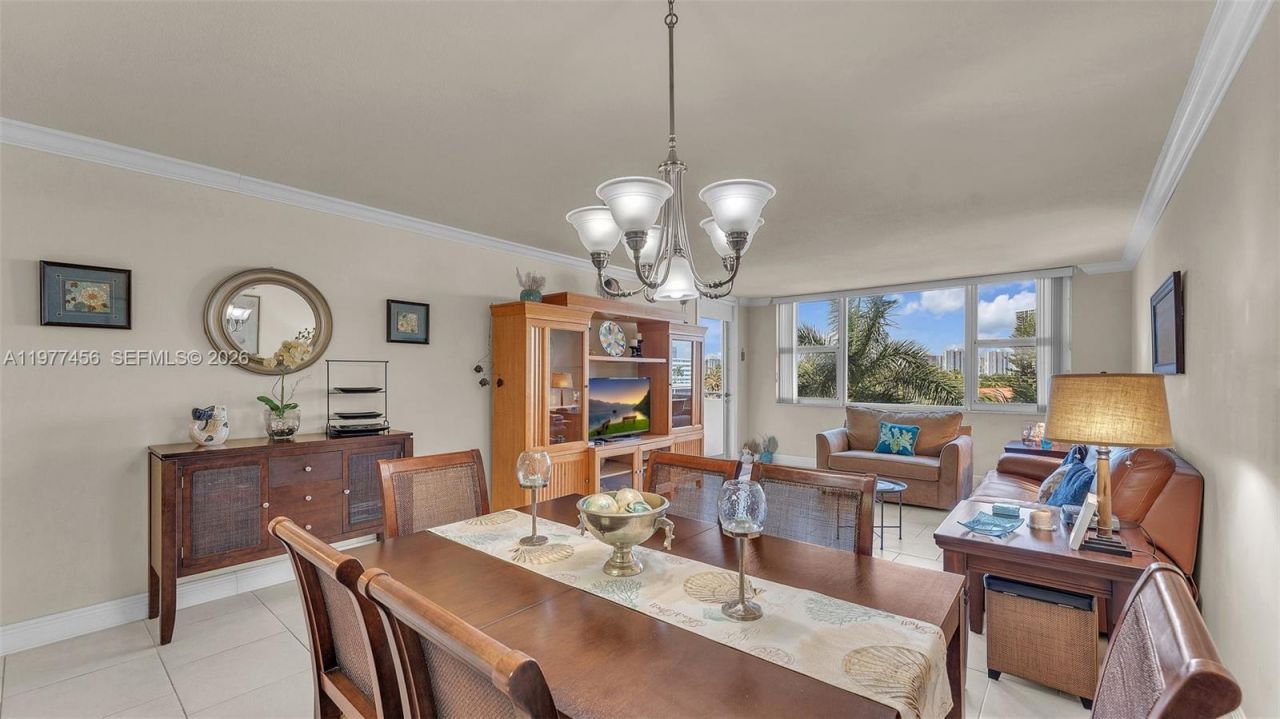 3180 S Ocean Dr , Unit 322, Hallandale Beach, FL 33009 Photo