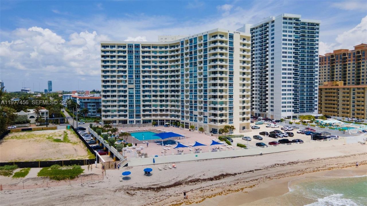 3180 S Ocean Dr , Unit 322, Hallandale Beach, FL 33009 Photo