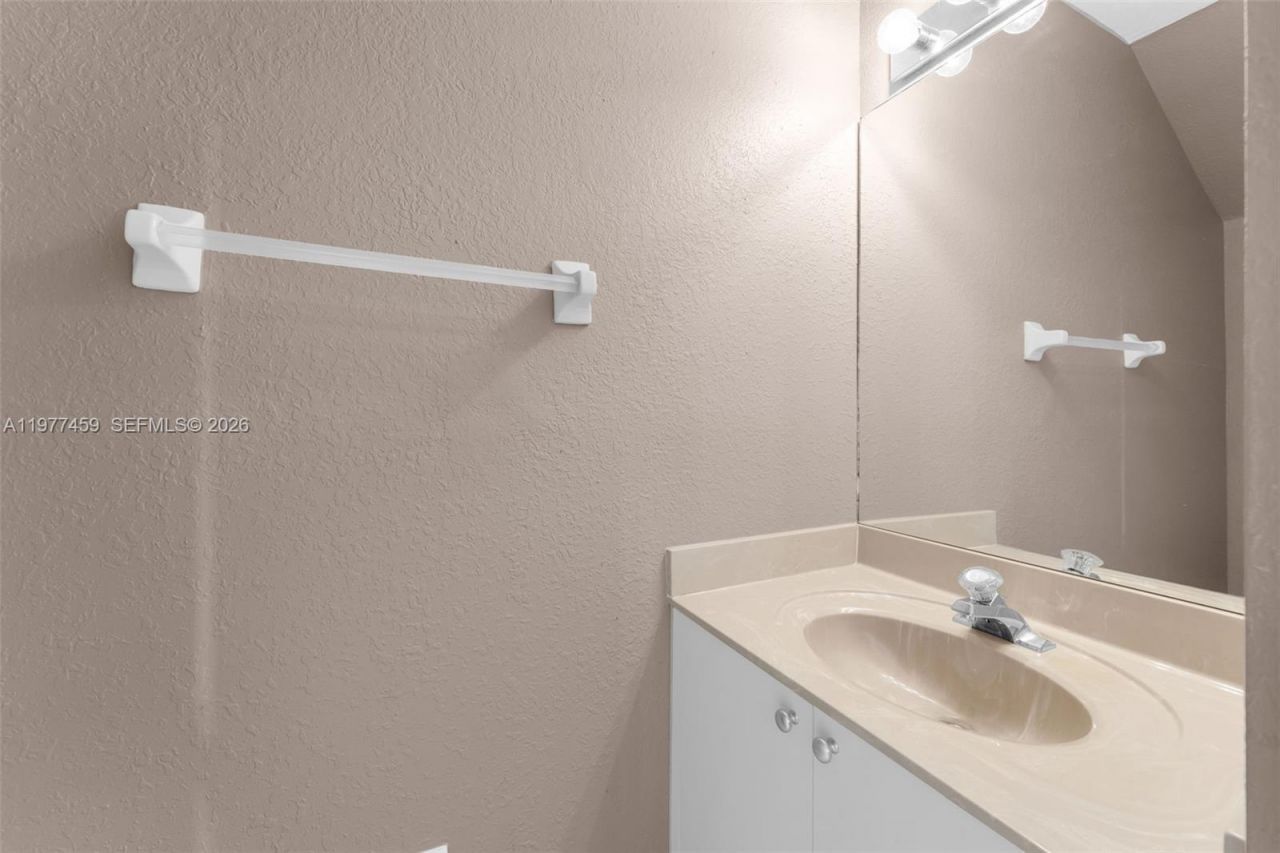 17040 SW 137th Pl , Miami, FL 33177 Photo