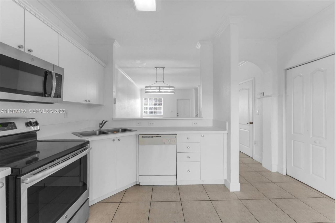 17040 SW 137th Pl , Miami, FL 33177 Photo