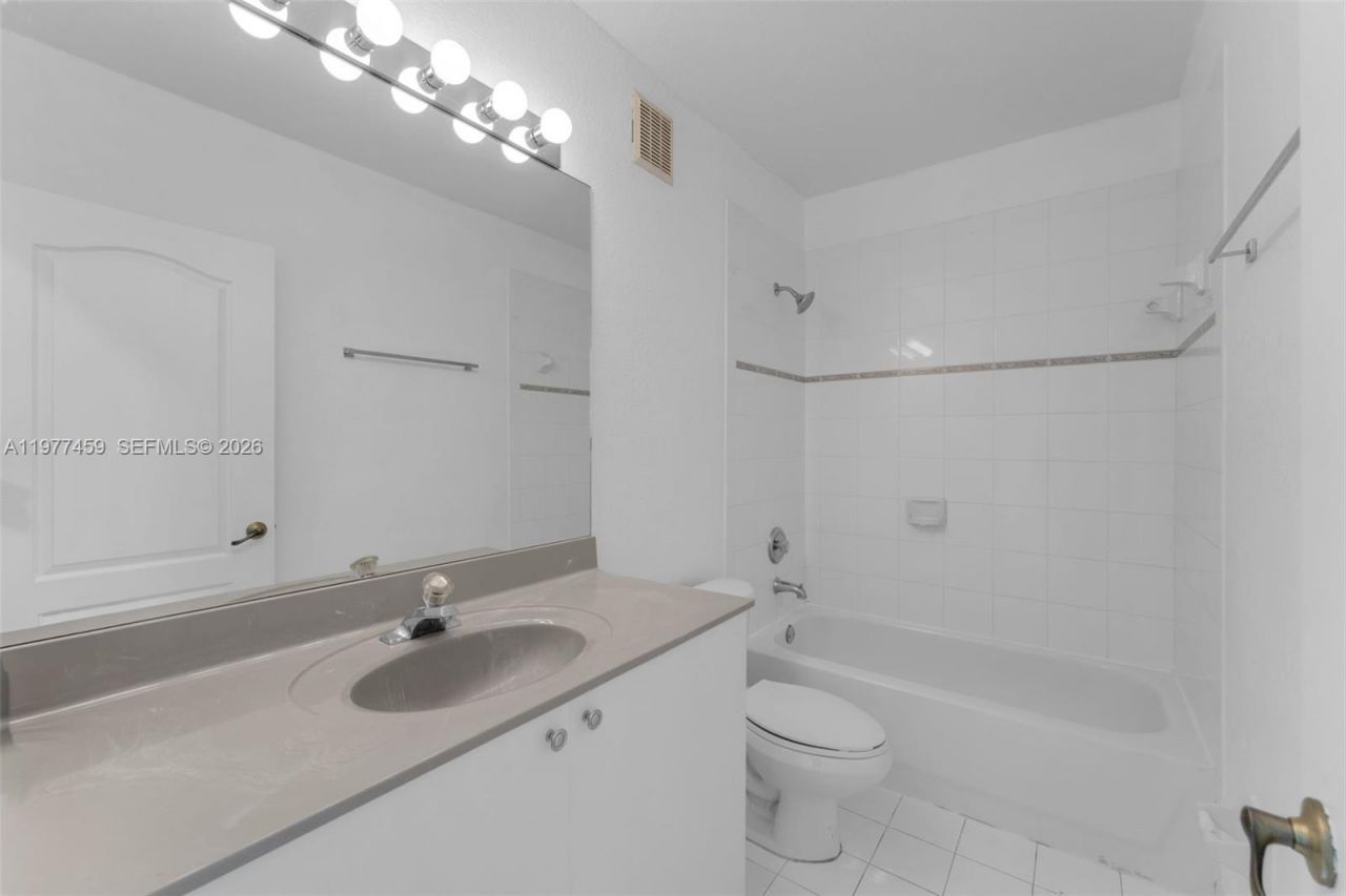 17040 SW 137th Pl , Miami, FL 33177 Photo