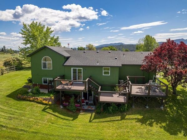 23823 E Garland Ave, Otis Orchards, WA 99027