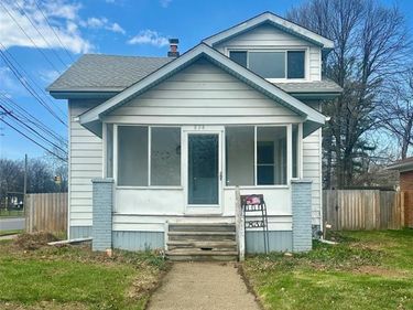 834 W Houstonia Avenue, Royal Oak, MI 48073