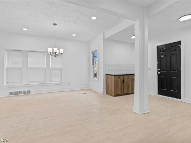 2314 E 95th Street, Cleveland, OH 44106 Photo 13