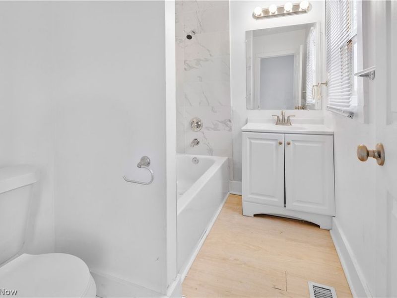 2314 E 95th Street, Cleveland, OH 44106 Photo 28