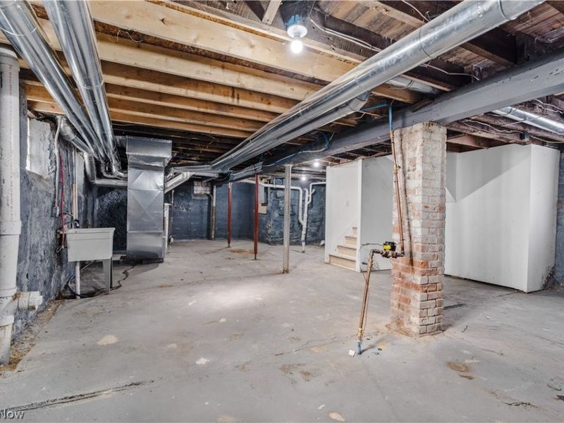 2314 E 95th Street, Cleveland, OH 44106 Photo 34