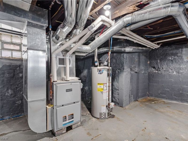 2314 E 95th Street, Cleveland, OH 44106 Photo 36