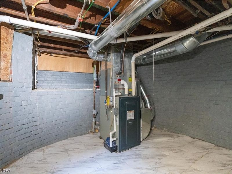 3024 Vega Avenue, Cleveland, OH 44113 Photo 35