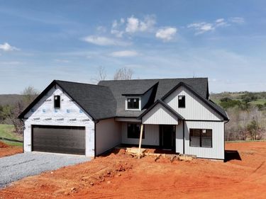 9726 LEESVILLE RD, Evington, VA 24550