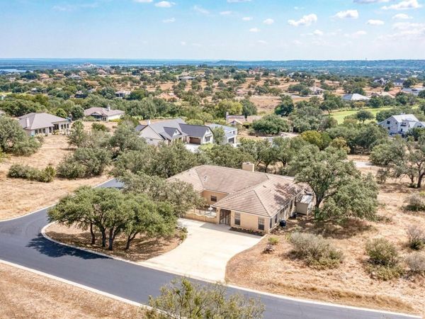 634 Broken Hills DR, Horseshoe Bay, TX 78657