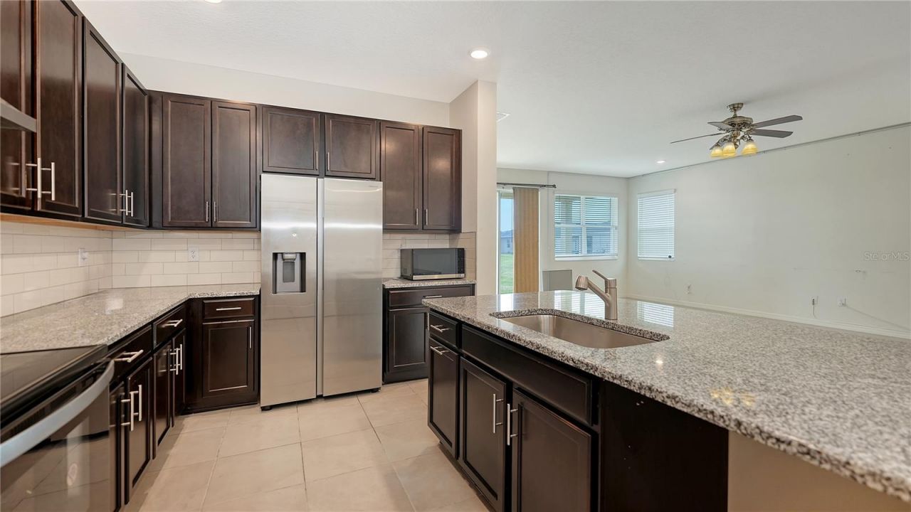 7422 35th Lane E, Sarasota, FL 34243 Photo