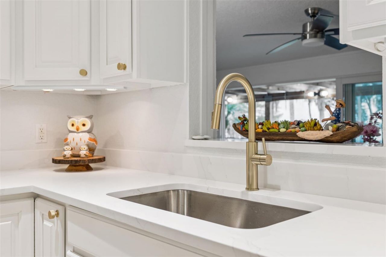 6007 Linneal Beach Drive, Apopka, FL 32703 Photo