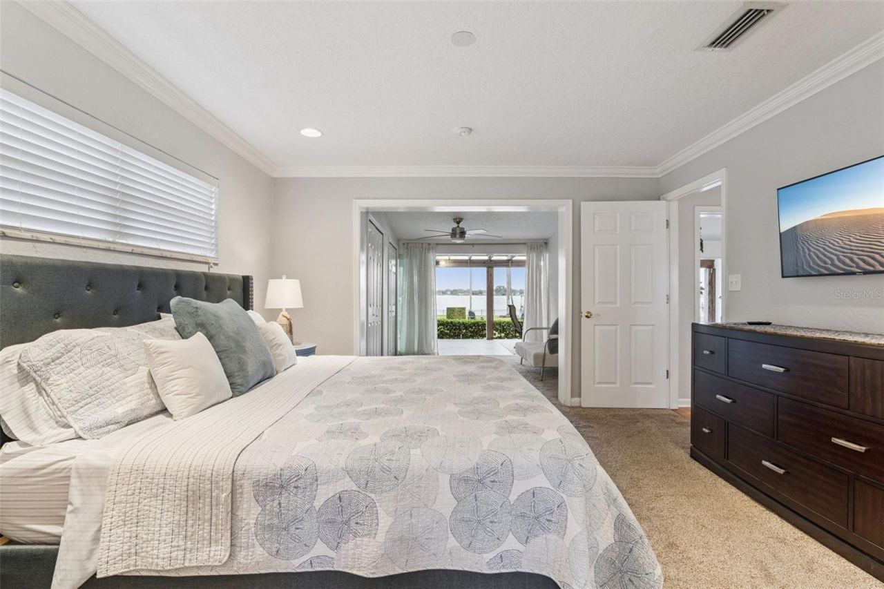 6007 Linneal Beach Drive, Apopka, FL 32703 Photo