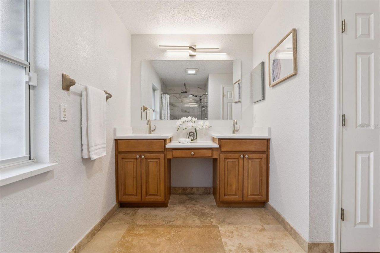 6007 Linneal Beach Drive, Apopka, FL 32703 Photo