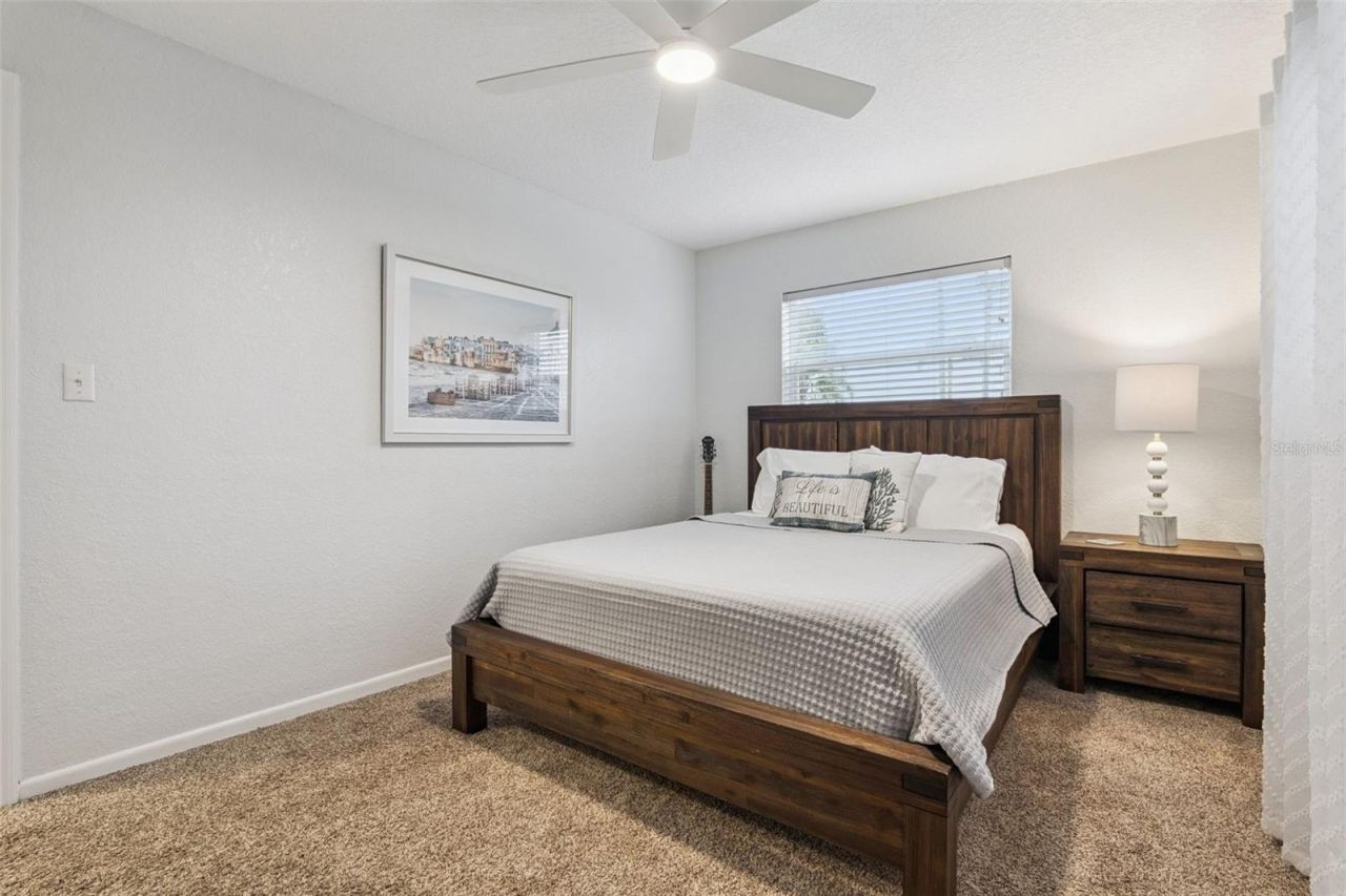 6007 Linneal Beach Drive, Apopka, FL 32703 Photo