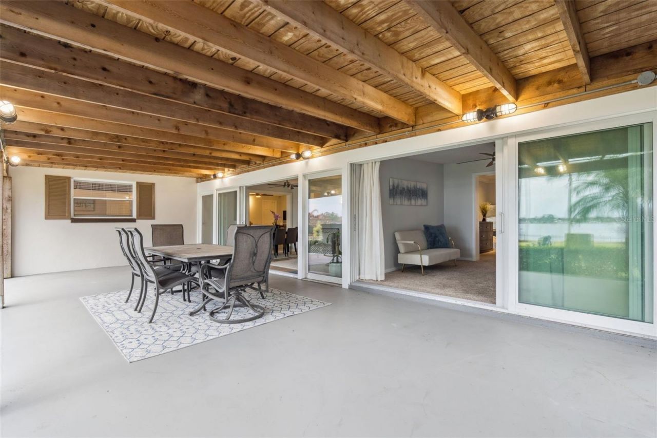 6007 Linneal Beach Drive, Apopka, FL 32703 Photo