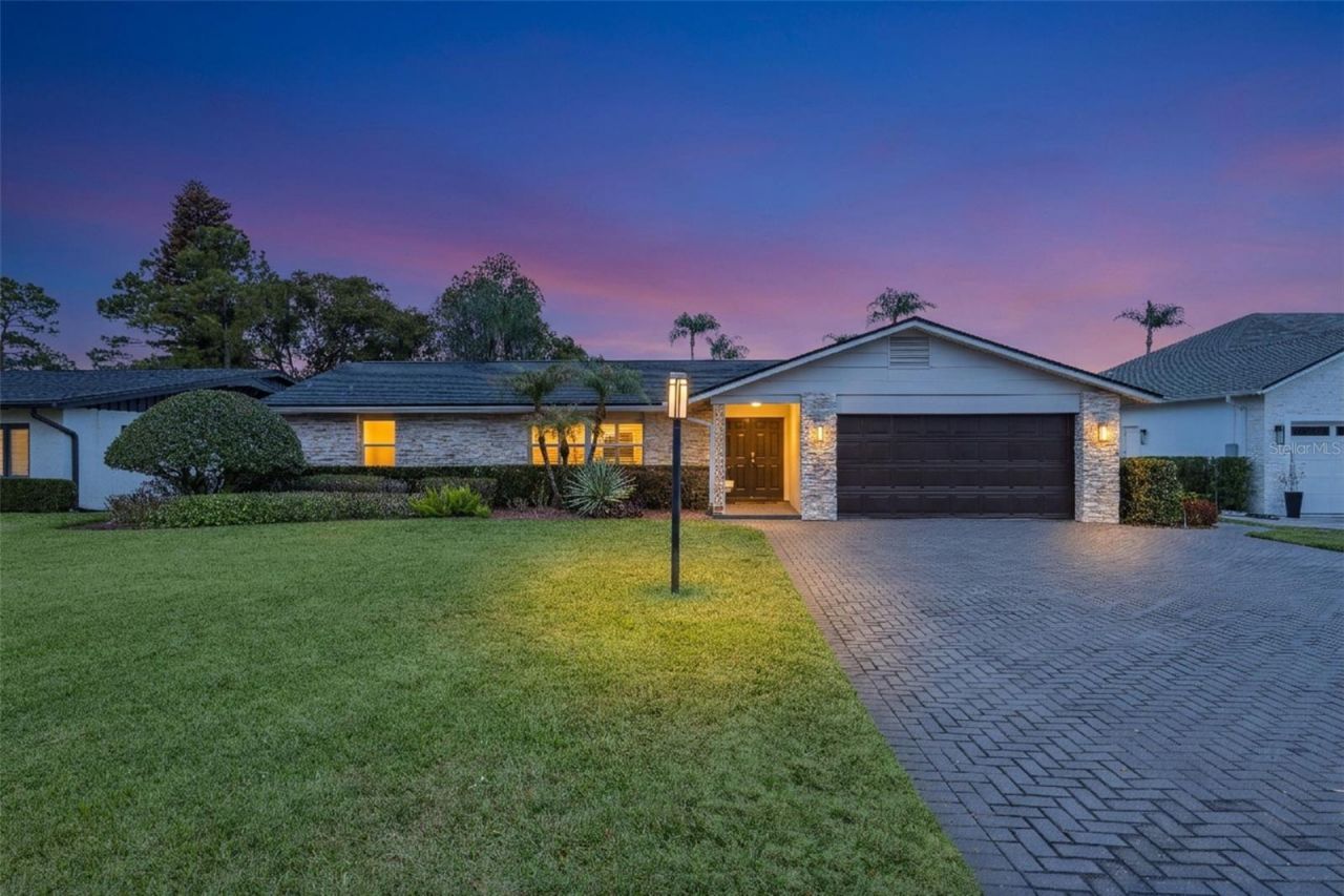 6007 Linneal Beach Drive, Apopka, FL 32703 Photo