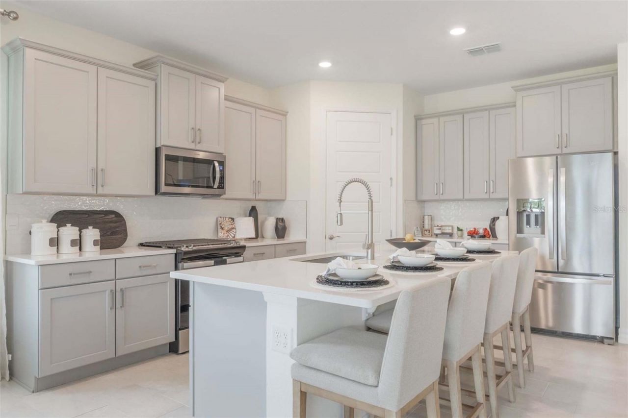 3942 Kennebunk Loop, Mount Dora, FL 32757 Photo