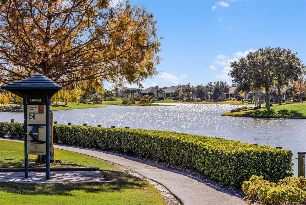 3942 Kennebunk Loop, Mount Dora, FL 32757 Photo