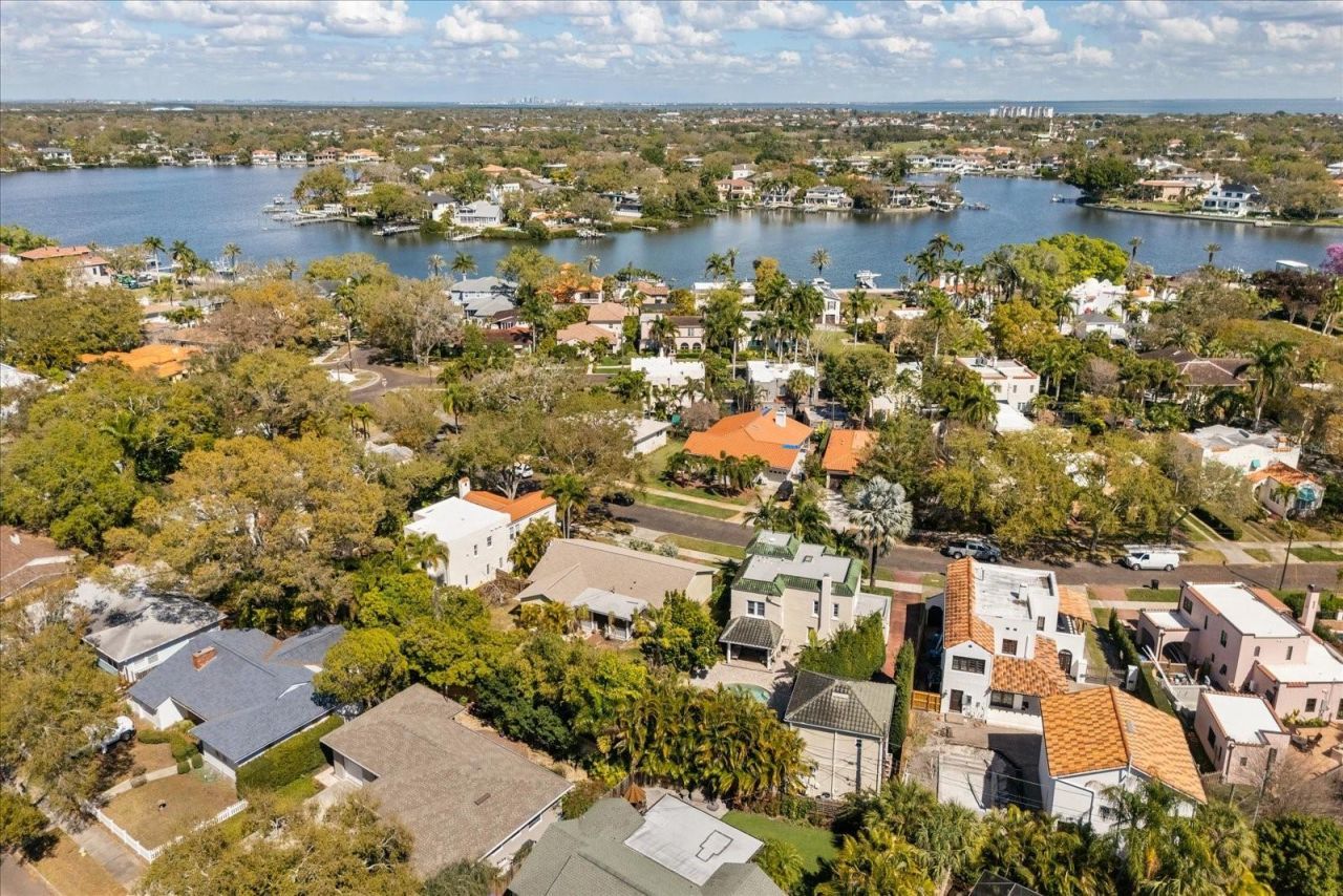 2400 Andalusia Way Ne, Saint Petersburg, FL 33704 Photo