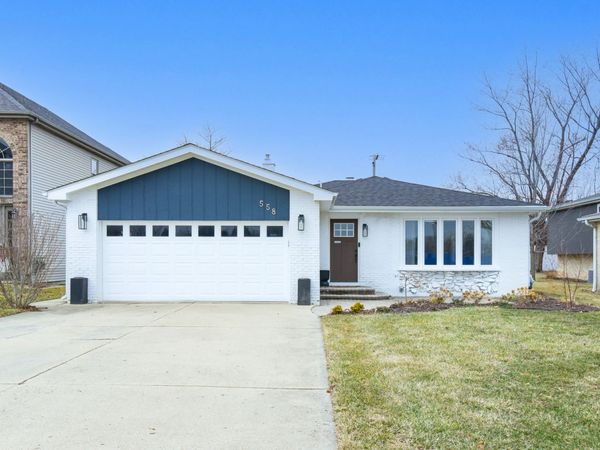 558 N Oaklawn Avenue , Elmhurst, IL 60126