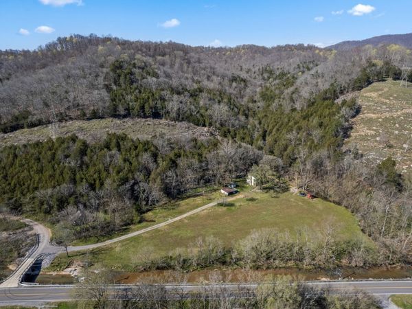 2203 Stones River Rd, Woodbury, TN 37190