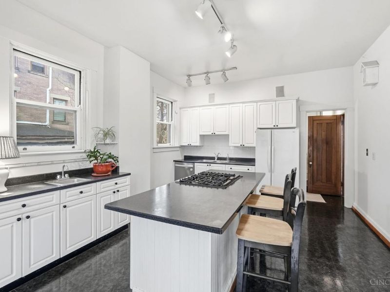 3852 Dakota Avenue, Cincinnati, OH 45229 Photo 22