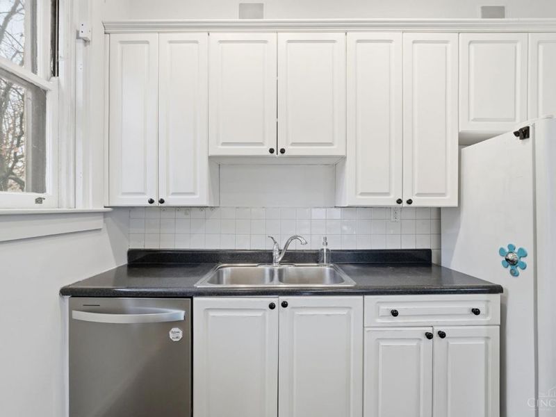 3852 Dakota Avenue, Cincinnati, OH 45229 Photo 25