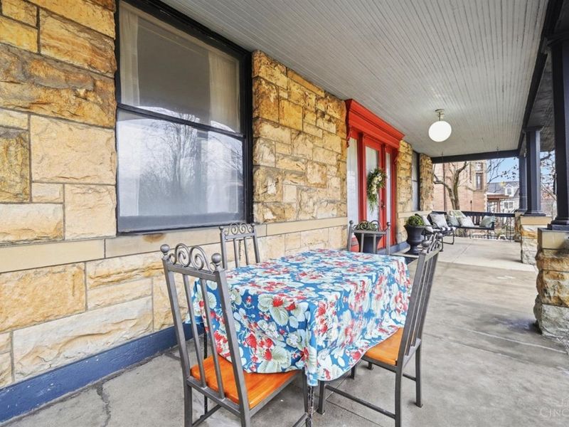 3852 Dakota Avenue, Cincinnati, OH 45229 Photo 5