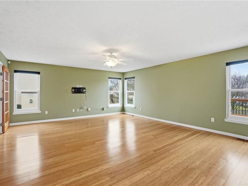 122 Springhouse Drive, Englewood, OH 45322 Photo 8