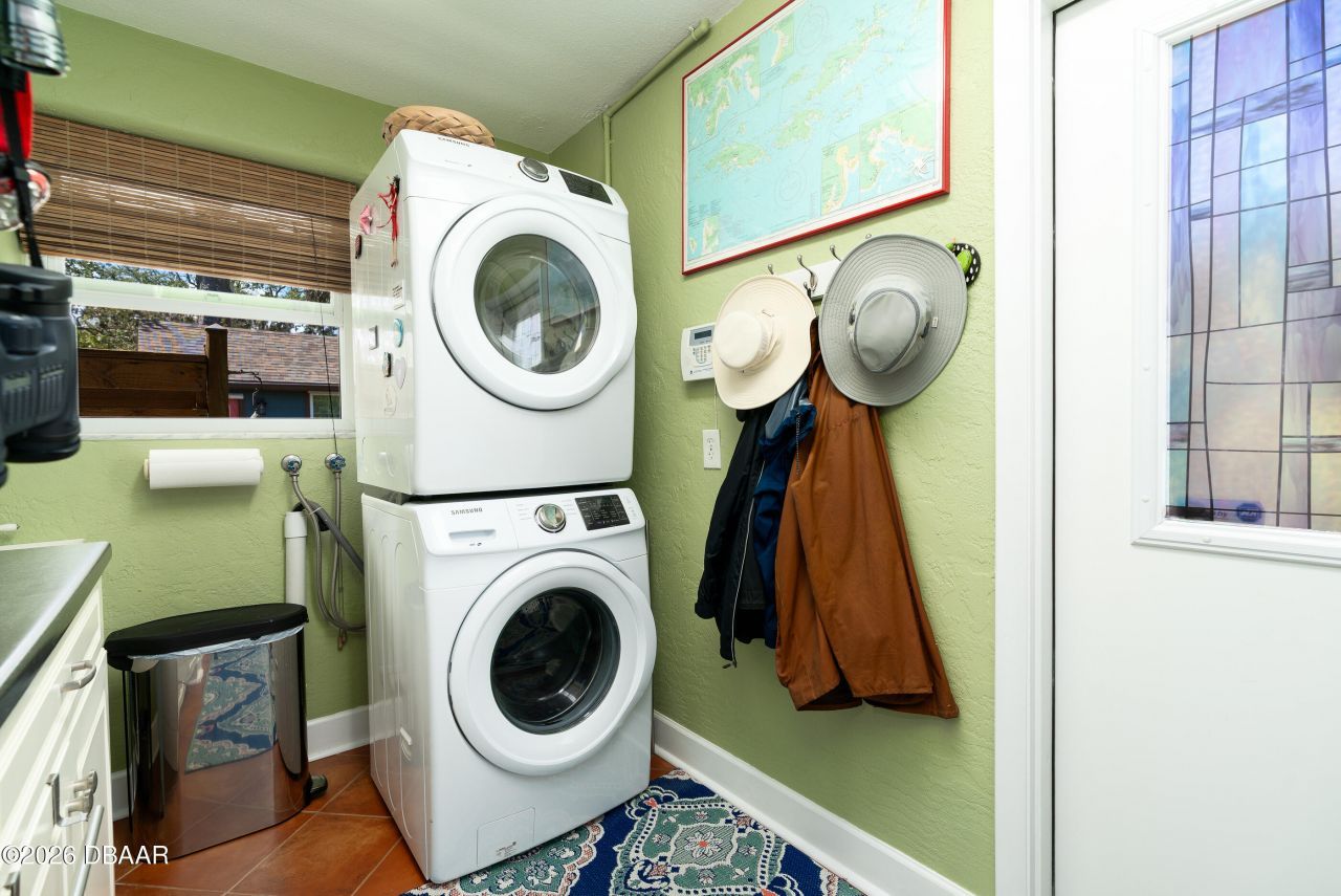 1104 S Riverside Drive, Edgewater, FL 32132 Photo