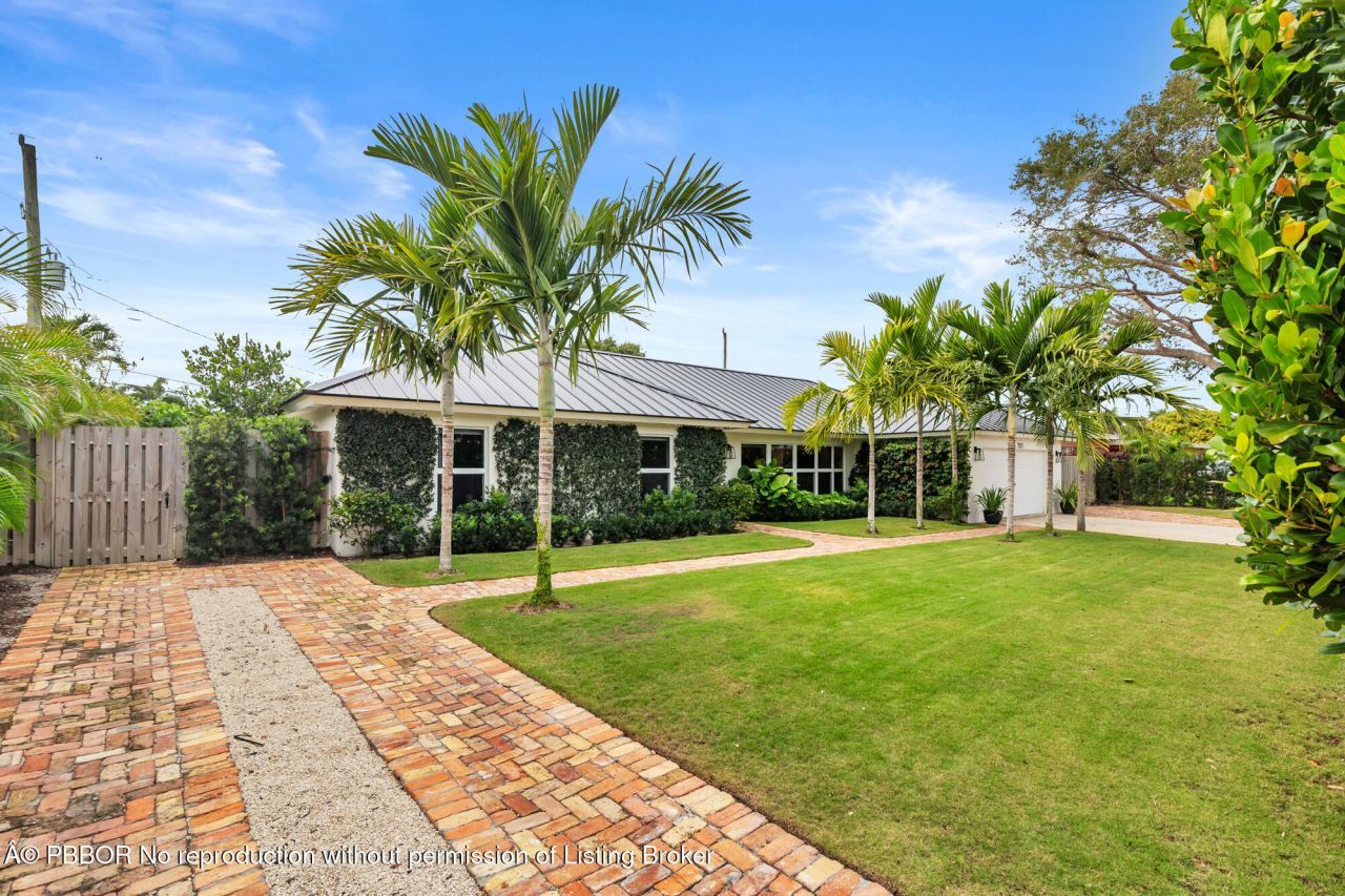 7521 Edgewater Circle, Lake Clarke Shores, FL 33406 Photo